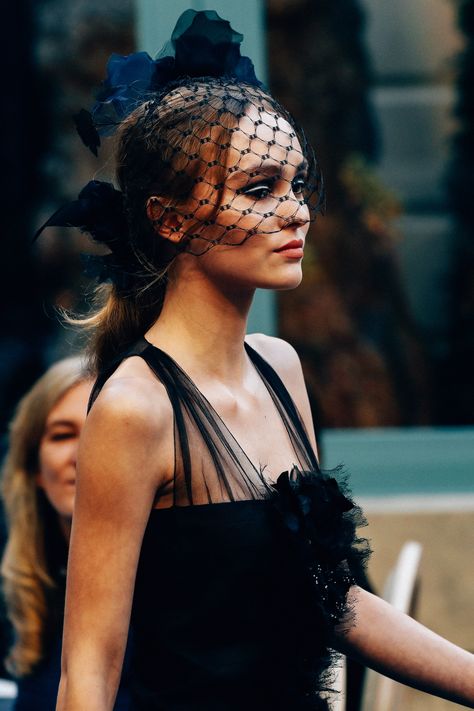 The actress, Karl Lagerfeld muse, and 17-year-old daughter of Vanessa Paradis and Johnny Depp walked alongside Chanel regulars Soo Joo Park, Cara Delevingne, kindergartener Hudson Kroenig, and Pharrell Williams. The only question is, where was Kristen Stewart? Classic Style Wedding, Wedding Veil Blusher, Veil Blusher, Lily Depp, Birdcage Veils, Simple Classic Style, Blusher Veil, Floral Accessories Hair, Chanel Couture