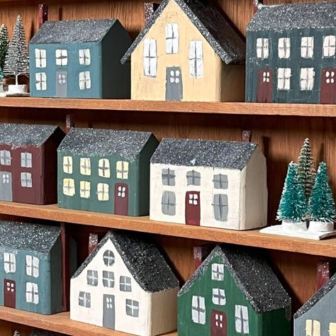 How to Make Tiny Wooden Houses Using Scrap Wood < Craftidly Wooden Block Crafts Diy, Wooden Village Houses, Wood Village Houses, Mini Wooden Houses Diy Projects, Diy Wooden Christmas Village, Wooden Houses Craft Decor, Wooden Houses Diy, Small Wooden Houses Craft, Scrap Wood Houses