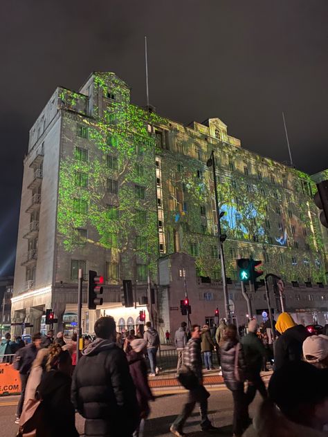 #lights #lightfestival #yorkshire #leeds #aesthetic Leeds University Aesthetic, Manifesting University, Leeds Aesthetic, Lantern Parade, Leeds University, Leeds England, Leeds Uk, Life In The Uk, Uk Trip