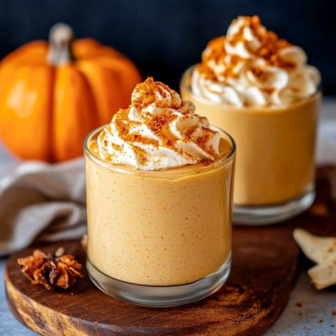 Mini Pumpkin Mousse Cups, Honey Mousse Recipe, Pumpkin Moose Recipe, Pumpkin Spice Mousse, Easy Pumpkin Mousse, Pumpkin Mousse Recipe Easy, Healthy Pumpkin Mousse, Thanksgiving Pudding, Pumpkin Mousse Cake