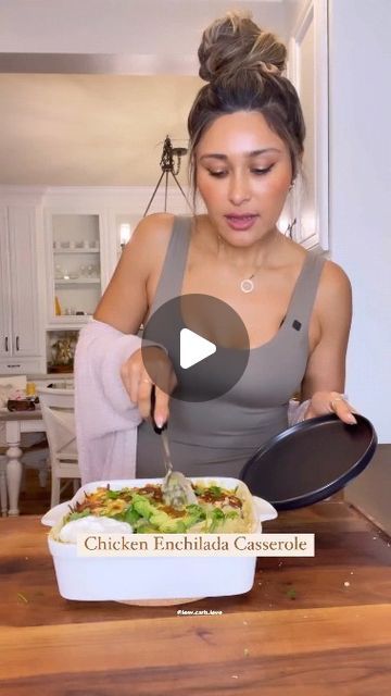 Keto Diet & Recipes | CHICKEN ENCHILADA CASSEROLE! By @low.carb.love All you need is: Cauliflower rice (find in frozen veggies) Rotisserie chicken (shredded ch... | Instagram Chicken Enchilada Cauliflower Rice Casserole, Cauliflower Rice Enchilada Casserole, Cauliflower Enchilada Casserole, Keto Friendly Enchiladas, Keto Green Enchiladas, Casserole Recipes Enchilada, Chicken Enchilada Casserole Low Carb, Easy Chicken Enchilada Casserole Recipes, Cauliflower Enchiladas