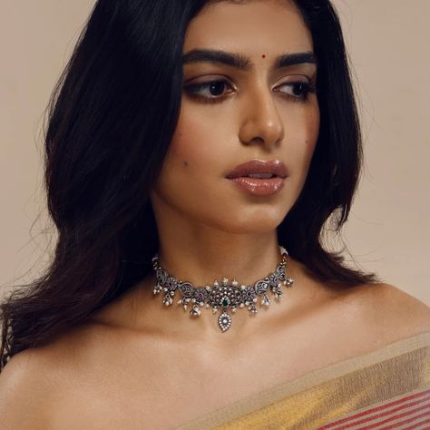 Neema Oxidized Paisley Choker Choker Outfit, Jewellery Photoshoot, South Indian Temple, Foundation Swatches, Temple Jewelry, Silver Jewellery Indian, Indian Temple, Jewelry Photoshoot, Diy Clothes Life Hacks