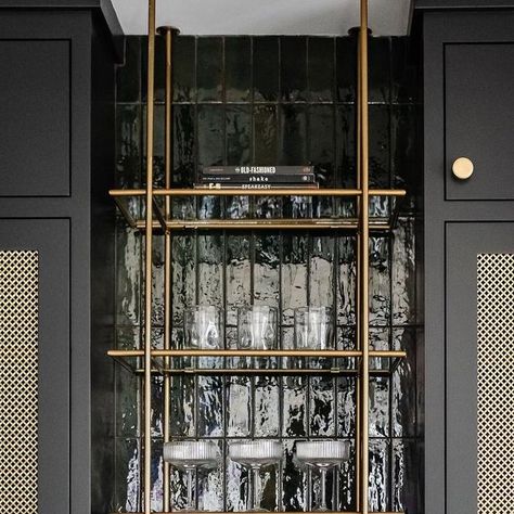 Iron Abode® on Instagram: "Did you know that we offer shelf lengths from 18”-120”? Whether you’re working with a smaller space, or need a large focal piece, our shelving units can be customized to create the perfect elevating touch! We love this stunning design by Haus of Rowe Interiors using our Riviera Glass Unit, don’t you?😍 Design: Haus of Rowe Interiors Photo: Chelsie Lopez Productions Pictured Product: Riviera 1/2” Glass Unit in Aged Brass with Round Mounts" Iron Abode, Shelving Units, Modern Bar, Interior Photo, Aged Brass, Glass Shelves, Joinery, Country Club, Shelving Unit