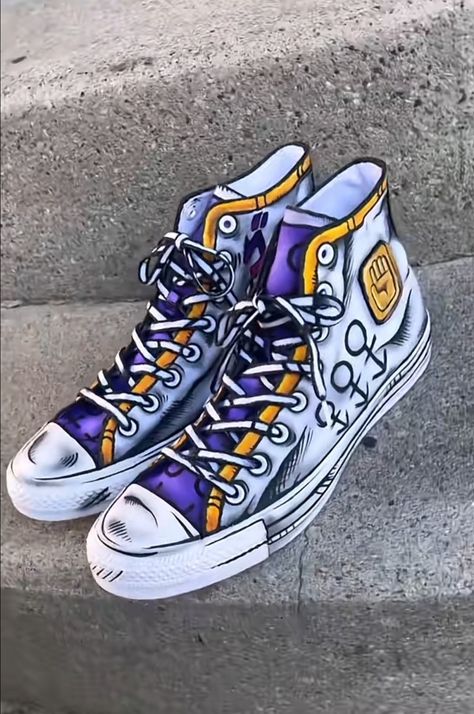 Cell Shaded Converse, Cel Shaded Shoes, Customized Converse Ideas, Sneakers Painting Ideas, Anime Converse, Beach Bum Outfit, Comic Book Shoes, Shoe Art Designs, Cell Shading