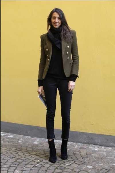 Olive Green Blazer Outfit, Balmain Blazer Outfits, Green Blazer Outfit, Olive Blazer, Olive Green Blazer, Balmain Blazer, Emmanuelle Alt, Paris Mode, Blazer Outfit