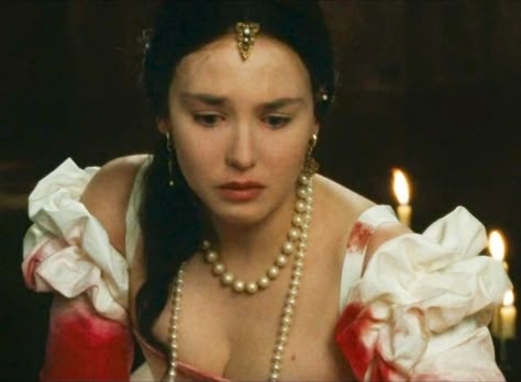 La reine Margot (Queen Margot) Isabelle Adjani Queen Margot, Isabelle Adjani, Alicent Hightower, Arranged Marriage, Period, Queen, Film, Art