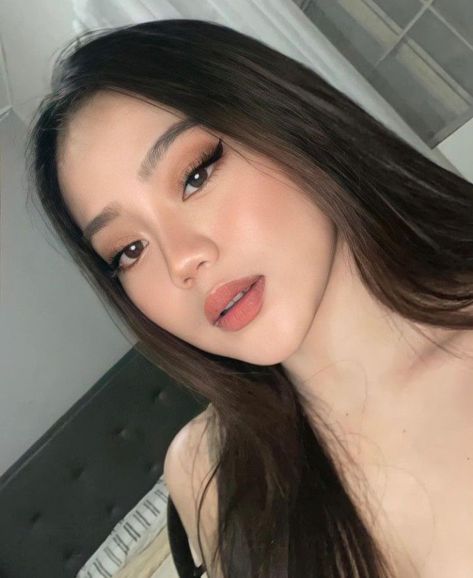 Aliana Dolina, Makeup Ala Korea, Makeup Asia, Friend Wallpaper, Asian Makeup Looks, Soft Makeup Looks, Subtle Makeup, Formal Makeup, Simple Makeup Looks