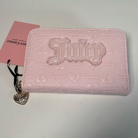 Beautiful Juicy Couture Wallet New With Tags. Questions? Leave A Comment Below! Pink Wallet Women, Y2k Wallet, Cute Wallets For Women, Pink Wallets, Juicy Wallet, Juicy Cotoure, Juicy Couture Bags Handbags, Pink Juicy Couture Bag, Juicy Couture Wallet