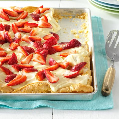 Strawberry Bliss Strawberry Bliss, Summer Fruit Desserts, Make Ahead Brunch, Puff Pastry Crust, Puff Pastries, Cake Mug, Strawberry Dessert Recipes, Pastry Crust, Strawberry Desserts