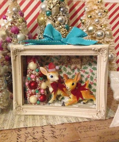 Ornament Repurpose, Christmas Shadowboxes, Nostalgic Christmas Decorations, Kitschy Christmas, Chirstmas Decor, Christmas Diorama, Retro Christmas Decorations, Vintage Christmas Crafts, Christmas Shadow Boxes