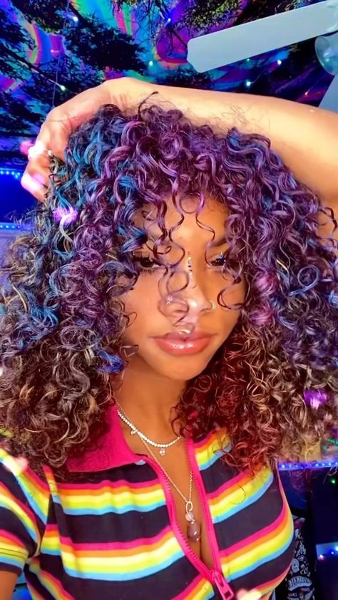 Curly Hair Wax Color, Hair Wax Color Natural Hair, Colored Hair Wax, Fun Haircolor, Hair Wax Color, Hair Color Wax, 3a Hair, Makeup Things, Vibe Check