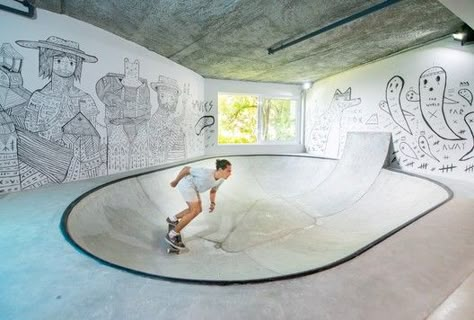 Urban Man Cave / Inhouse Brand Architects | ArchDaily Teen Basement, Skate Bowl, Backyard Skatepark, Skatepark Design, Skate Ramp, Ultimate Man Cave, Concrete Flooring, Man Cave Basement, Loft Industrial