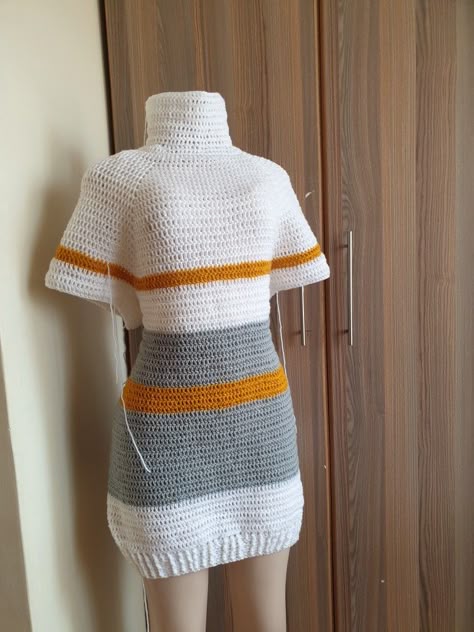 Crochet Jumper Dress, Crochet Jumper Pattern, Crochet Washcloth Free, Crochet Clothes Boho, Crochet Clothes For Kids, Crochet Outfits, Knit Clothes, Crochet Jumper, Casual Sundress