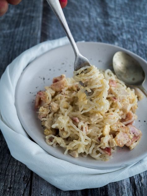 Keto Carbonara Pasta - Creamy Carb Free Pasta For The Whole Family Ham Carbonara, Carb Free Pasta, Keto Carbonara, Carbonara Pasta Creamy, Miracle Noodle, Keto Pasta Recipe, Family Dinner Recipe, Pasta Creamy, Pasta Carbonara Recipe