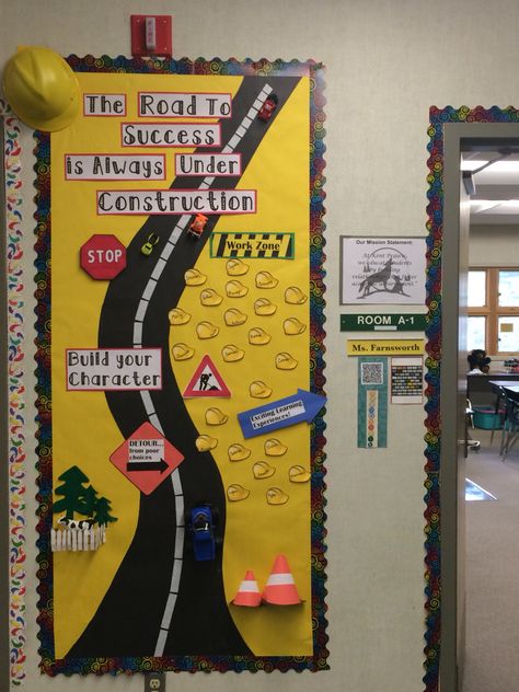 Block Center Bulletin Board, Playground Bulletin Board Ideas, School Bus Theme Classroom, Transportation Classroom Theme, Buildings Bulletin Board Ideas, Police Bulletin Board, Building Theme Bulletin Board Ideas, Construction Bulletin Board Preschool, Car Classroom Theme