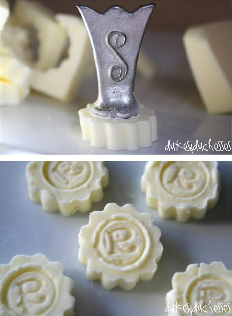 DIY Monogram Butter Pats!  "S'" IS FOR SHELLY...only one "E" ...please, but you can add as many "S"s as U wood like...mmmm Butter Presentation Ideas, Butter Themed Party, Molding Butter, Butter Decoration, Molded Butter, Butter Mould, Flavored Butter Recipes, Diy Butter, Fancy Butter