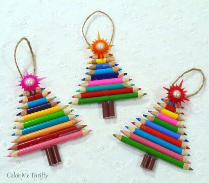 Check out this easy and unique DIY homemade Christmas Ornaments for your Christmas tree decoration. You can give this for kids to make or do it yourself if you have the time, and if you don't have colored pencils you can head down to the dollar stores and pick some up or cheap. #Christmas #holiday #ornaments Mom Ornaments, Tree Library, Diy Tree Ornaments, Pencil Crafts, Diy Tree, Unique Christmas Trees, 12 December, Winter Ideas, Christmas Ornaments Homemade