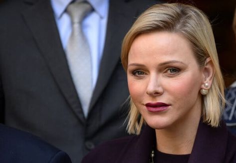 Fürstin Charlene, Charlene Von Monaco, Princess Charlene Of Monaco, Pregnant Princess, Pictures Of Prince, Prince Daniel, Charlene Of Monaco, 10th Wedding Anniversary, Religious Wedding