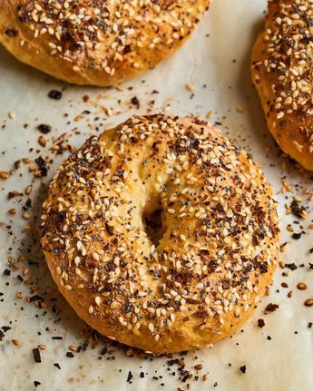 I Made the 2-Ingredient Dough the Internet Is Obsessed With | Kitchn Kids Desserts, Magical Recipes, Bagel Recipe Easy, Everything Bagels, Homemade Bagels, Bagel Recipe, 2 Ingredient, Mini Pizza, Everything Bagel