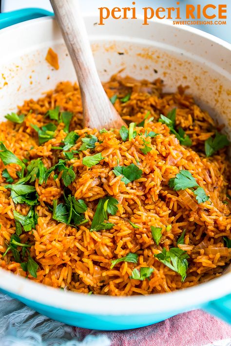 peri peri rice- so delicious! spicy and full of flavor. Spicy Rice Recipe, Prawn Biryani Recipes, Peri Chicken, Fakeaway Recipes, Peri Peri Chicken, Spicy Rice, Baked Rice, Peri Peri, Rice Side Dishes