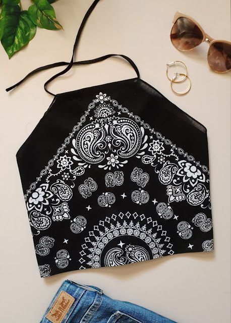 Diy Halter Top, Bandanas Diy, Bandana Top, Cute Crop Tops, Style Mistakes, Teen Fashion Outfits, Cute Tops, Paisley Print, Teen Fashion