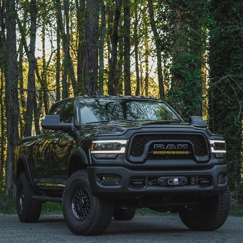 St8tonOverland on Instagram: “Added some auxiliary lighting courtesy of @bajadesignsofficial S8 led bar. 12,700 blazing lumens in the driving/combo patterned amber…” Dodge Ram 2500 Wallpaper, Ram Power Wagon 2500, Ram Pickup Trucks, Dodge Ram Power Wagon, Ram 2500 Power Wagon, Ram Car, Ram Power Wagon, American Muscle Cars Dodge, Ram Cars