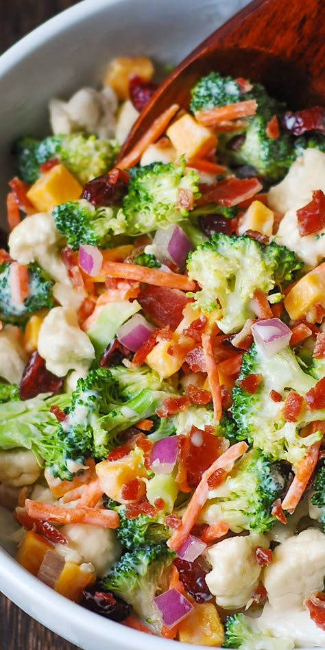 Salad With Cheddar Cheese, Broccoli And Cauliflower Salad, Salad Kale, Broccoli Cauliflower Salad, Broccoli And Cauliflower, Vegetable Salad Recipes, Broccoli Salad Recipe, Salad Pasta, Cauliflower Salad