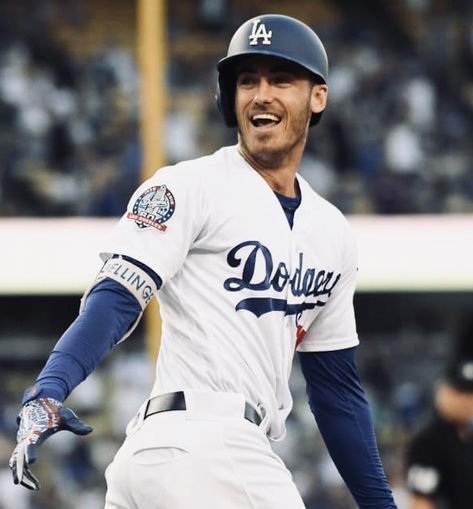 Bellinger Dodgers, Baseball Pics, Mlb Dodgers, Hot Baseball Players, Dodgers Nation, La Dodgers Baseball, Cody Bellinger, Buy Makeup, Baseball Guys