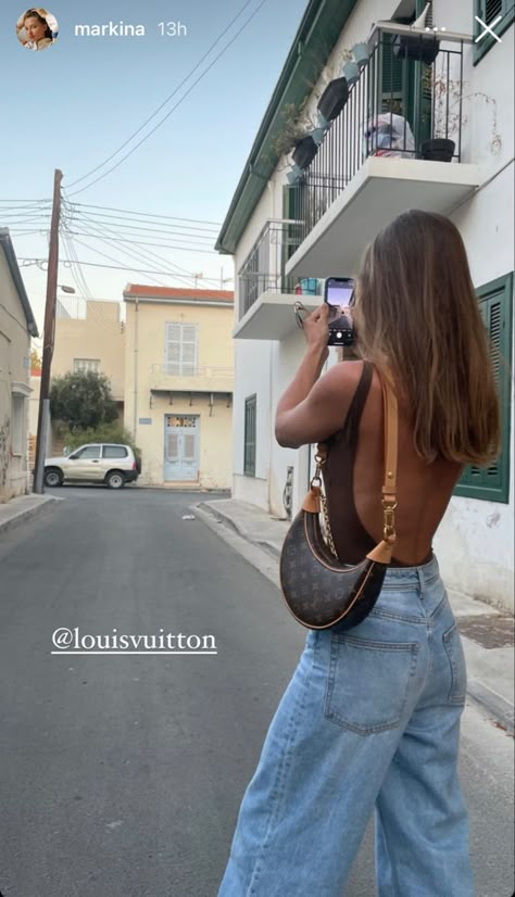 Louis Vuitton Loop Bag, Triple S Outfit, Louis Vuitton Outfit, Japan Outfits, Louis Bag, Sac Louis Vuitton, Purse Outfit, Handbag Outfit, Fancy Bags