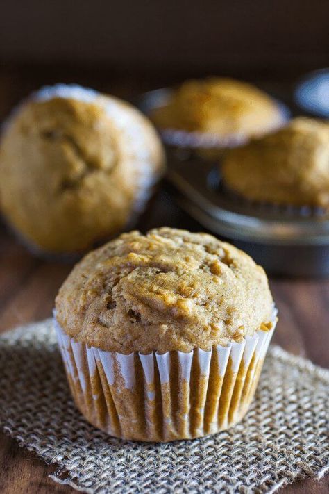 These oat bran muffins are loaded with applesauce which makes them so moist and delicious! Very healthy and loaded with fiber for a great breakfast Oat Bran Recipes, Apple Oat Muffins, Oat Bran Muffins, Best Pumpkin Muffins, Nutritious Lunch, Pumpkin Puree Recipes, Raisin Muffins, Bran Muffin Recipes, Nut Muffins