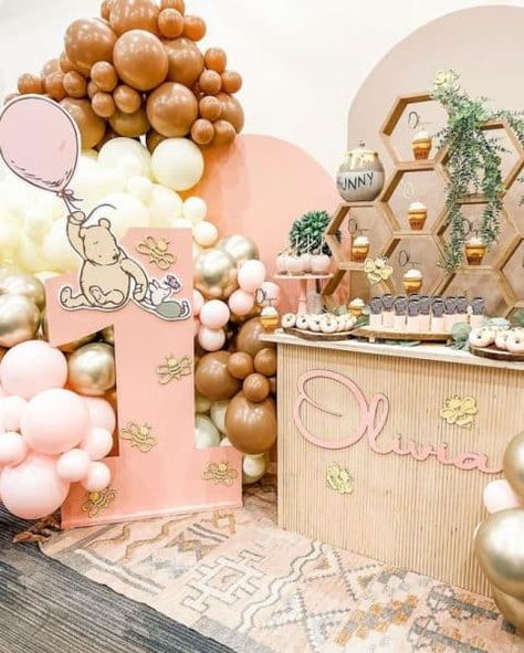 Pooh Baby Shower Ideas, Baby Shower Etiquette, Bear Baby Shower Cake, Winnie The Pooh Party, Fall Baby Shower Themes, Baby First Birthday Themes, Pooh Party, Halloween Baby Shower Theme, Winnie The Pooh Themes