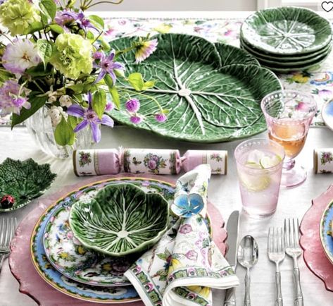 From a classic Irish flag to gilded clover party plates, these are some of the best St. Patrick's Day decorations for this holiday. #stpatricksday #stpattysday #irish #decorations Bordallo Pinheiro Cabbage Table Setting, Cabbage Dinnerware, Rustic Table Settings, Rose Napkins, Cabbage Ware, Decorating For Easter, Bunny Williams Home, Appetizer Plate, Bordallo Pinheiro