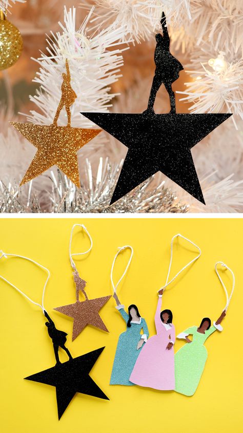 DIY Hamilton Christmas Ornaments! | Handmade Broadway Musical Holiday Tree Decorations Alexander Hamilton Birthday, Broadway Christmas, Hamilton Christmas, Hamilton Birthday, Hamilton Party, Christmas Banner Diy, Crismas Tree, Christmas Classroom Treats, Broadway Gifts