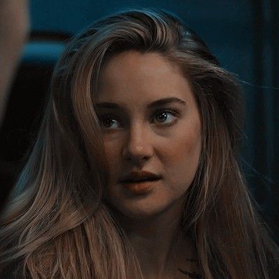 Shailene Woodley Icon, Divergent Hair, Shailene Woodley Divergent, Jeanine Matthews, Blond Girls, Divergent Tris, Tris And Four, Tris Prior, Divergent Fandom