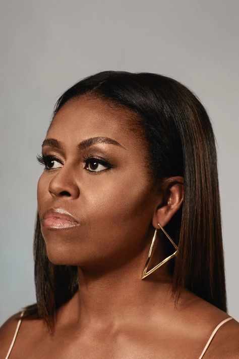 American First Ladies, Gloria Steinem, First Ladies, Barack And Michelle, Dark Brown Hair Color, Influential People, Time 100, Hair Color Dark, Iconic Women