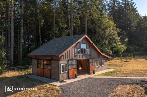 Sherwood Backyard Party Barn - DC Structures Small Barn With Living Quarters, Party Barn Floor Plans, Mini Barn Ideas, Party Barn Ideas, Party Shed Ideas, Party Barn Interior, Small Barn Ideas, Dc Structures, Barn With Loft