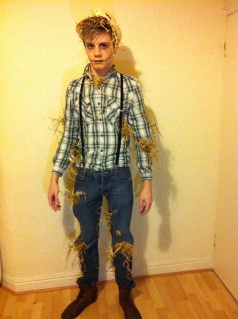 Scary Male Halloween Costumes, Scarecrow Men Costume, Man Scarecrow Makeup, Male Scarecrow Costume, Men Scarecrow Costume, Scarecrow Costume Men, Scarecrow Makeup Men, Scary Scarecrow Costume, Scarecrow Halloween Makeup