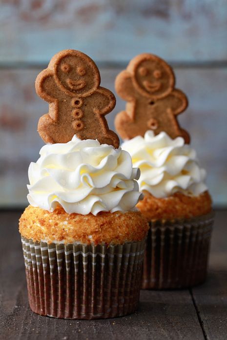 Wilton 2D Gingerbread Latte Cupcakes, Gingerbread Cupcakes, Lemon Cream Cheese Frosting, Gingerbread Latte, Candy Christmas, Christmas Cupcakes, Yummy Cupcakes, Sweets Treats, Holiday Baking