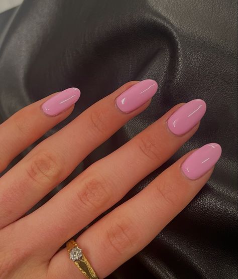 Baby Pink Almond Nails, Pink Oval Nails, Pink Almond Nails, Light Pink Nails, Oval Nails, Almond Nails, Swag Nails, Pink Nails, Pretty Nails