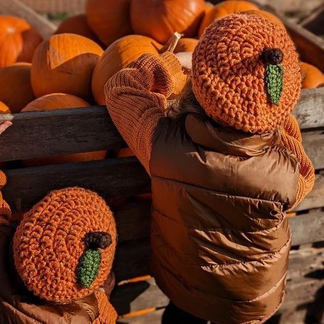 Pumpkin Hat Crochet, Pumpkin Beret, Crochet Bonnets, Crochet Pumpkin Hat, Pixie Bonnet, Beret Hats, Crochet Beret, Pumpkin Hat, Crochet Frog