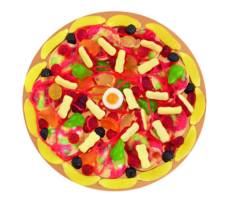 It looks like a pizza but it is candy! The popular Look-O-Look Candy Pizza. Available in the Netherlands. Gummy Pizza, Candy Pizza, Gummy Sweets, Fruit Pizza Sugar Cookie, Fruit Pizza Recipe, Grocery Foods, Fruit Jelly, Sour Candy, Birthday Food