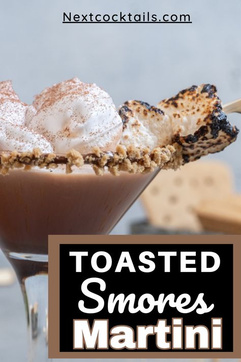 Looking for a fun and unique cocktail recipe that's perfect for a cozy night in? Our Toasted S'mores Martini Recipe is just what you need! Made with a combination of rich decadent ingredients, this cocktail is like a grown-up version of everyone's favorite campfire treat. Get the recipe now and start sipping on your own Toasted S'mores Martinis - it's the perfect way to indulge your sweet tooth! Toasted Marshmallow Martini, S’mores Martini Recipe, S’mores Martini, Smores Martini Recipe, Marshmallow Cocktail, Smores Martini, Warm Winter Cocktails, Marshmallow Smores, Unique Cocktail Recipes