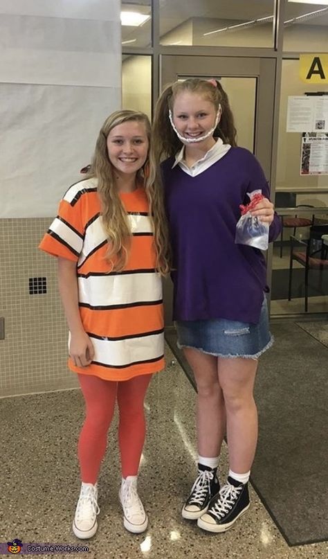 Finding Nemo Couple Costume, Dou Halloween Customes, Nemo Costume Women, Duo Friends Halloween Costumes, Halloween Costumes To Win A Contest, Character Day Duo Spirit Week, Duo Halloween Costumes Non Basic, Nemo And Darla Costume, Disney Friend Costumes