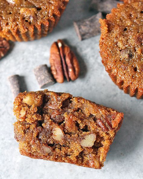 Paleo Pecan Pie, Paleo Pumpkin Muffins, Pecan Pie Muffins, Muffins Paleo, Muffins Blueberry, Pie Muffins, Egg Substitute, Paleo Muffins, Paleo Baking