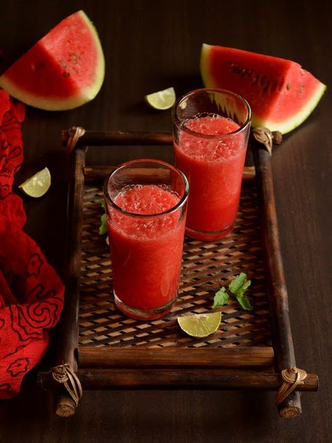 Pie Pictures, Watermelon Juice Recipe, Watermelon Drink, Refreshing Drinks Recipes, Fresh Watermelon, Watermelon Juice, Meat Pie, Lemonade Recipes, Fresh Juice