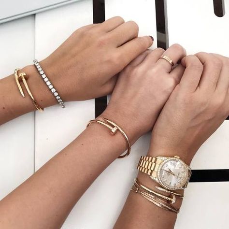 cartier nail bracelet and luxury accessories #jewelry via laurenslipglossary tumblr Nail Cuff, Nail Bangle, Nail Bracelet, The Bangles, Dainty Jewelry, Minimalist Jewelry, Bling Bling, Cute Jewelry, Bracelet Set