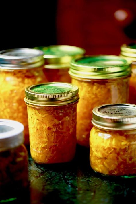 Canned Summer Squash Recipes, Squash Relish Recipe Yellow, Cucumber And Squash Recipes, Squash Canning Recipes, Canned Squash Recipes, Yellow Squash Relish Recipe, Squash Relish Canning Recipe, Canning Yellow Squash, Squash Relish Recipe