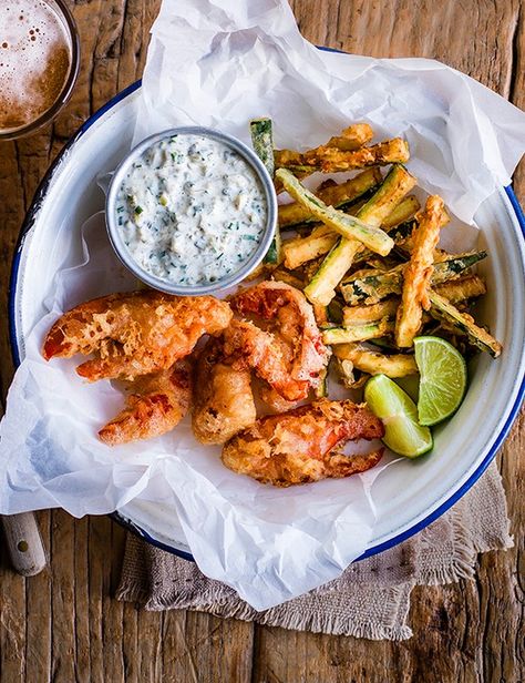 Courgette Fries, British Fish And Chips, Fried Lobster, How To Cook Lobster, Lobster Recipes, Chips Recipe, Croquettes, Fish And Chips, Food Presentation