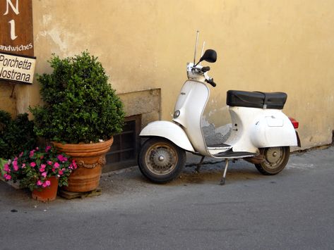 Original scooter in pretty Italian street. Photo taken with a compact Nikon Coolpix P5100 Italian Scooter, Italian Street, Nikon Coolpix, Street Photo, Tuscany, Nikon, Quick Saves