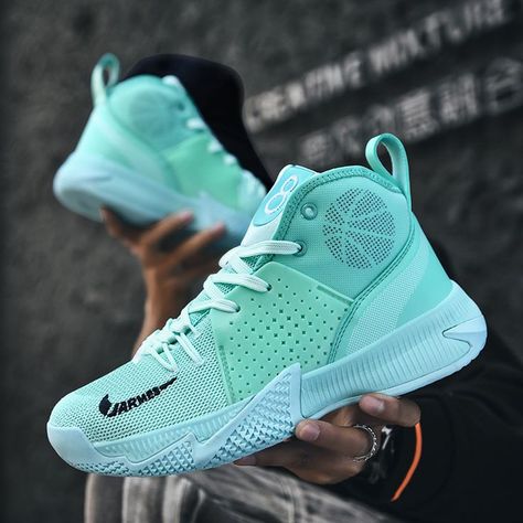 Basketball Shoes Design, Womens Basketball Outfits, Cool Basketball Shoes Women, Basketball Sneakers Womens, Cute Basketball Shoes Women, Basketball Shoes Jordan, Aesthetic Basketball Shoes, Nike Basketball Shoes Womens, Basketball Shoes Aesthetic